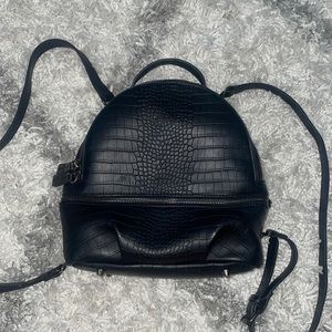 aria diaper bag minimalist